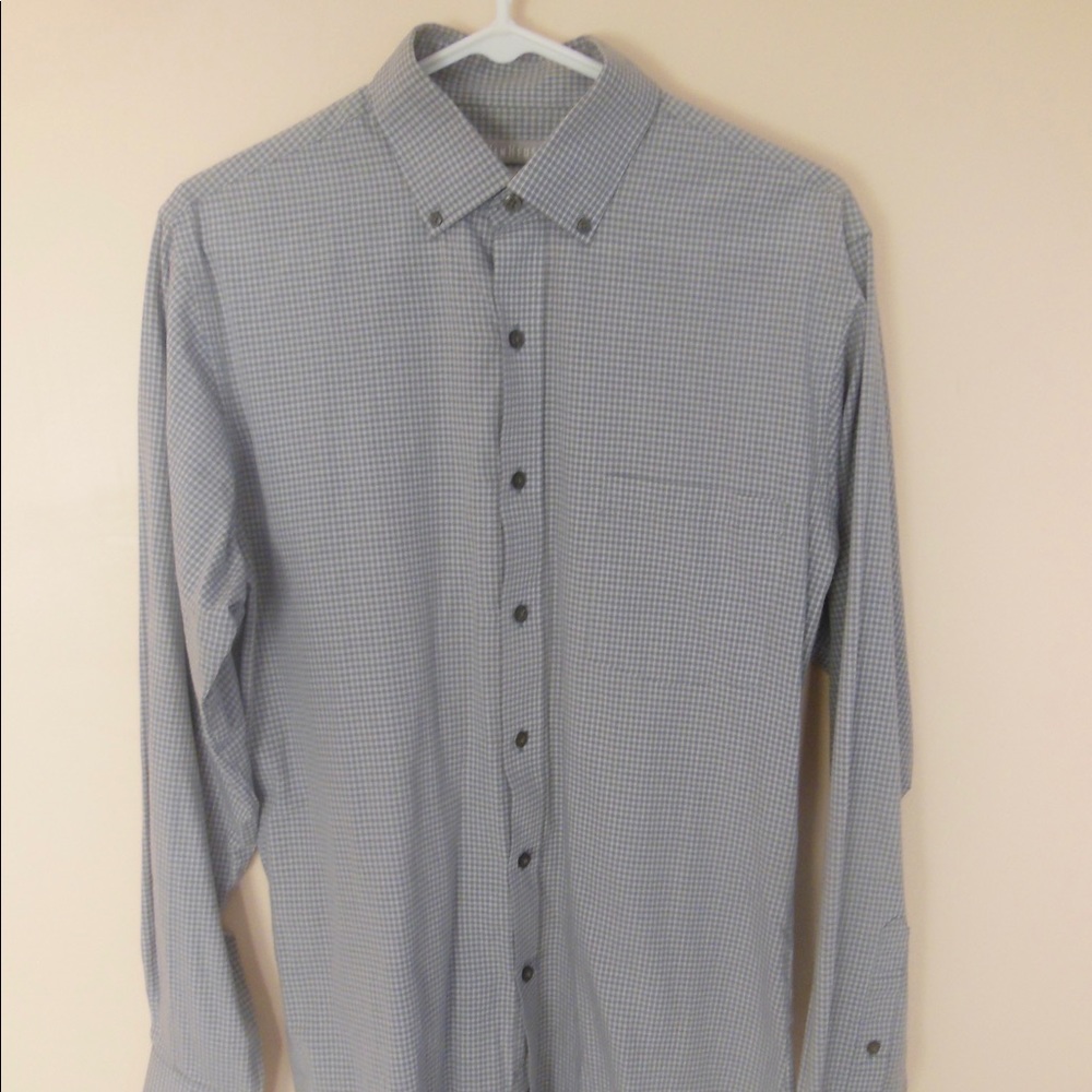 Men’s fitted grey VanHeusen dress shirt